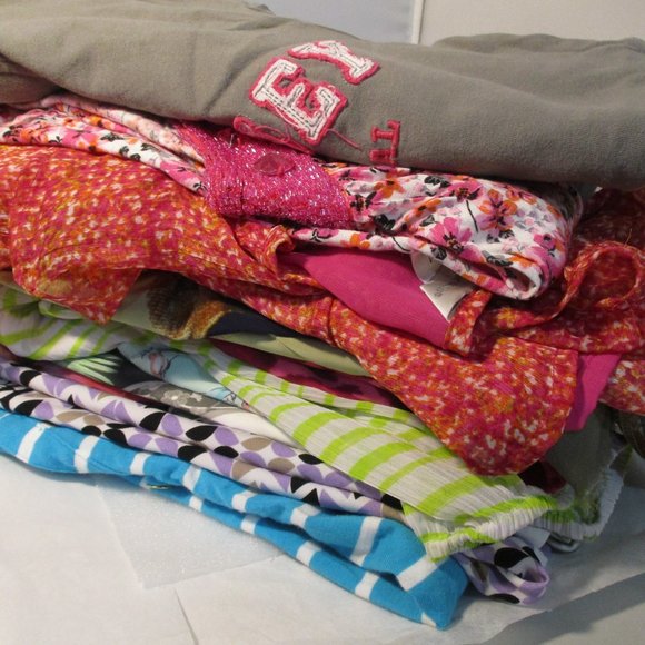 Mixed Bundle Lot Group Box of 10 Ladies Tops Blouses Shirts - Picture 2 of 2